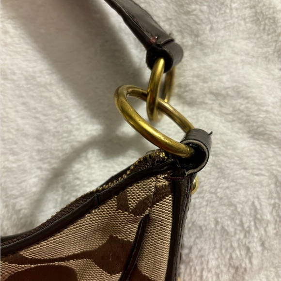Coach Signature Jacquard fabric with Stripe Brown Front Logo Hobo purse. - Picture 9 of 15